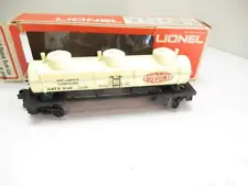 LIONEL TRAINS -MPC 9148 DUPONT TANK CAR - WORN BOX - 0/027- NEW- B17