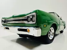 American Muscle Car Legend 1969 DODGE SUPER BEE Diecast Model Car Scale 1:18 NEW