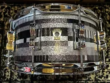 Ludwig 6.5" x 14" Classic Maple Snare Drum - Digital Sparkle