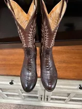 Men's Western Ostrich Boots 9-1/2 D Very Good Condition- Not Worn Much- 1- Owner