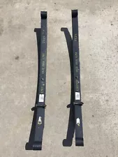 ARB Old Man Emu Rear Leaf Springs Pair - 1" Lift for Nissan Hardbody Pickup D21