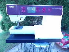 Pfaff Quilt Expression 4.2 Computerized Sewing & Quilting Machine