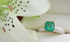 750 KAT FLORENCE Emerald 2.23ct 1.15ct Diamonds Brilliant-Cut D Gold Ring