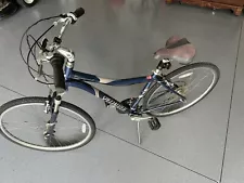 2005 Specialized Crossroads Sport Bike Size Large