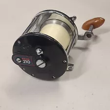 Vintage Penn 210 High Speed Ball Bearing Level Wind Fishing Reel USA