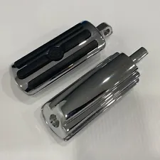 oem Harley Rubber & Chrome Foot Pegs Male Mount Genuine Large Footpegs (For: 2017 Night Rod Special)