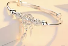 Beautiful Silver Adjustable Dream Catcher Charm Bracelet With Stunning Feathers