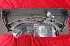 HOYT RX-8 ULTRA NEW IN BOX, RH 60-70 #3 mod 30.25-32 inch Tombstone