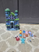 Vintage 1995 Casper the Friendly Ghost Movie Whipstaff Manor Play-set Incomplete