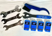 Lot Of Park Tool Bicycle Tools Wrenches Patch Kits Gear Clean DCW3 SCW-15 VP-1