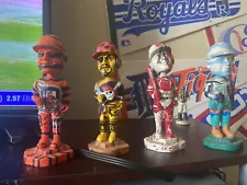 8 Uniquely Designed Bobbleheads