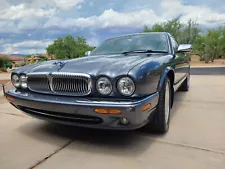 2001 Jaguar XJ8