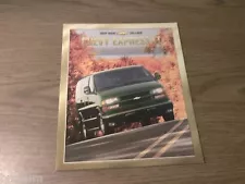 MINT 2001 CHEVROLET CHEVY EXPRESS VAN 8 PAGE DEALER SALES BROCHURE (R-97)