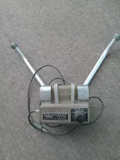 Vintage car radio antenna