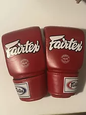 Fairtex Muay Thai Bag Gloves TGO3 TGT7 Color: RED size: MEDIUM