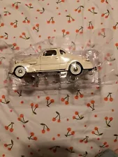 NATIONAL MUSEUM 1938 CHEVY MASTER DELUXE BUSINESS COUPE CREAM 5.75 INCHES LONG