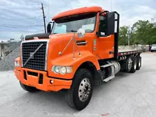 2015 Volvo D13 Tri/A 20' Flatbed Stakebed Truck 12.8L Diesel A/T A/C bidadoo