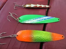 FISHING LURE STINGER SPOON WITH HOOKS ASSORTED LOT (3)