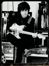 Billie Joe Armstrong of Green Day - Music Print Ad Photo - 2009