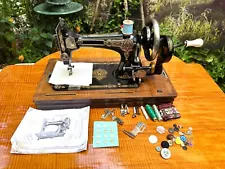 1930 German-made Serata Vibrating Shuttle Hand-Cranked Sewing Machine