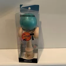 Girr custom paint Kendama Emeraldo limited