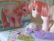 Vintage 1981 Hasbro My Little Pony G1 - PEACHY - My Pretty Pony in Original Box