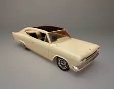 JO-HAN 1966 AMC MARLIN FASTBACK 1/25 SCALE FRICTION MOTOR PLASTIC PROMO CAR