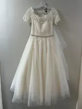 Vintage 1950s Lou Lou Elegant Tea Length Wedding Dress to fit UK 10 & Veil