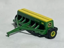 ERTL John Deere 8300 Grain Drill, 1/64