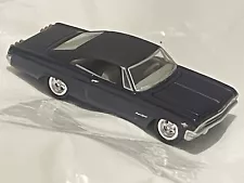 1/64 Johnny Lightning 1965 Chevrolet Impala SS Bonnet Opens