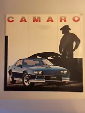 Camaro 1982 Dealer Sales Brochure Catalog Spec Paint Z28 Berlinetta Sports Coup