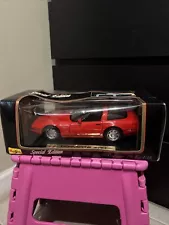 New Maisto 1992 Red Corvette ZR-1 Special Edition 1:18 Diecast Car Chevrolet C4