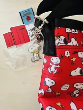 HARVEYS 2024 DISNEY Seatbelt Peanuts BFF Snoopy Red Shldr Crossbody NWT 12x10x4”