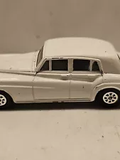 Seerol Appx 10cm Long Diecast SE02BL - 1959 Rolls Royce Silver Cloud - White