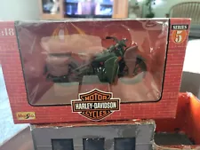 Maisto 1998 Harley Davidson 1942 WLA Flat Head Die Cast 1:18 Series 5