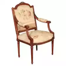 French Louis XVI Needlepoint Fauteuil Armchair in Walnut, circa 1890 For Sale 12