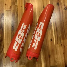 Fork guards for 2019-2023 Honda CRF250R/RX CRF450R/RX CRF450L/RL/X Used