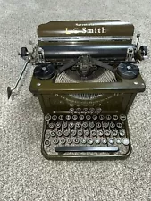 VINTAGE 1934’s LC SMITH & CORONA TYPEWRITER INC. MODEL 8-11