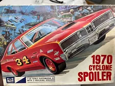 Mpc 2470 1970 Mercury Cyclone Spoiler annual old vintage 1/25 McM KIT