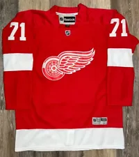 Detroit Red Wings Reebok Authentic Dylan Larkin Jersey Fight Strap Size Large