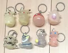 Lot of 8 Vintage Banpresto Pokemon Soft Keychain Part.7 Glow in the Dark G42620