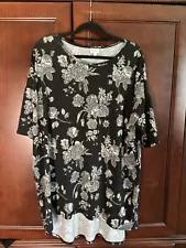 Women’s Plus Lularoe Size 2x Shirt