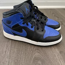 Size 7 - Jordan 1 Mid Hyper Royal 2021