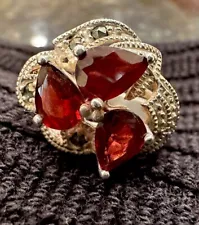 Estate Sale Jewelry - Vintage Gemstone 925 Sterling Silver Pear Cut Garnet Ring