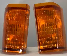 VW RABBIT MK 1 AMBER FRONT CORNER TURN SIGNAL LIGHTS 1981-1984 NEW PAIR