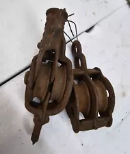 2pcs Vintage Antique Block Tackle Cast Iron Farm Barn Double Pulleys