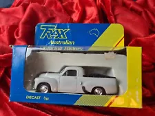 TRAX MODEL 8002 HOLDEN FJ UTE GREY 1/43