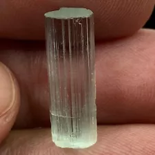 7.88 carats natural rough crystal aquamarine from Pakistan available for sale