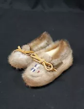 Vintage Moccasins by Indian Slipper Mfg Co. Size 5 Rare Unuzed Made In Canada