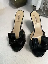 Authentic Valentino Bow Wedge Patent Black 39 (8-8.5)